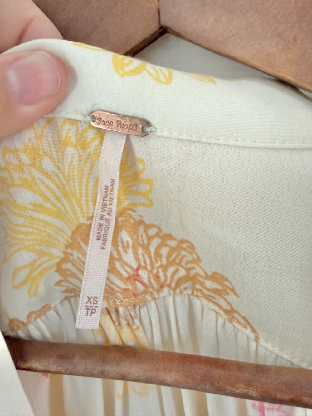Free People Cream & Yellow Floral Short Sleeve Collared Blue Hawaii Mini Dress - Picture 5 of 13